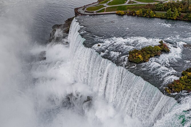 Niagara Falls Day Tour from Toronto with Boat Cruise and Lunch - Clifton Hill Free Time: Photos, Lunch Options, and Fun Distractions
