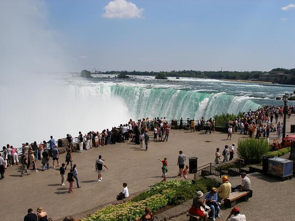 Niagara Falls Day Tour Includes Boat Cruise, Winery Stop & Lunch - Key things that make this Niagara trip work