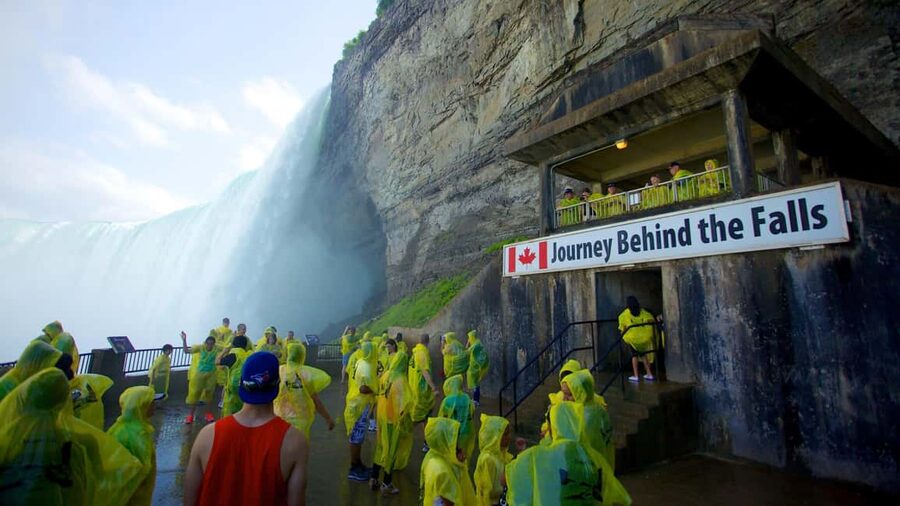Niagara Falls Day Tour with Boat Ride & Journey Behind Falls - Canadian Side Free Time: What You Should Actually Do With It