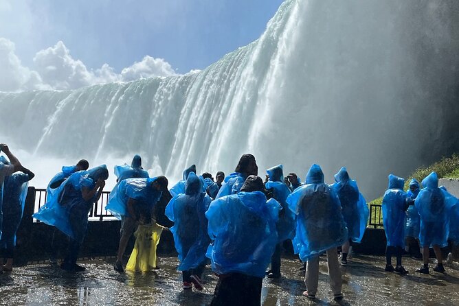 Niagara Falls Evening Tour with Boat, Dinner & Illumination Tower - Hotel pickup and mini-coach comfort, the real logistics