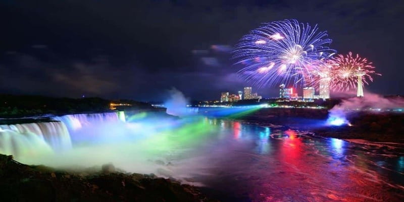 Niagara Falls: Night Tour w/ 3 Course Dinner & Light Show - FAQ