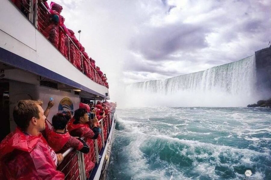 Niagara Falls Scenic Day Tour from Toronto Airport Pickup - Who should book this Niagara Falls day tour