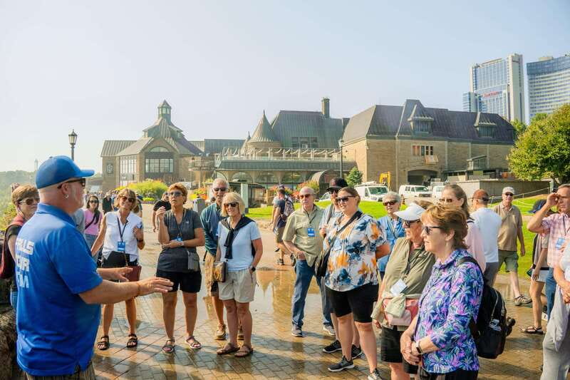 Niagara Falls Tour: Boat Ride, Journey Behind Falls and more - Meeting at 5146 Murray St, and how to plan your start