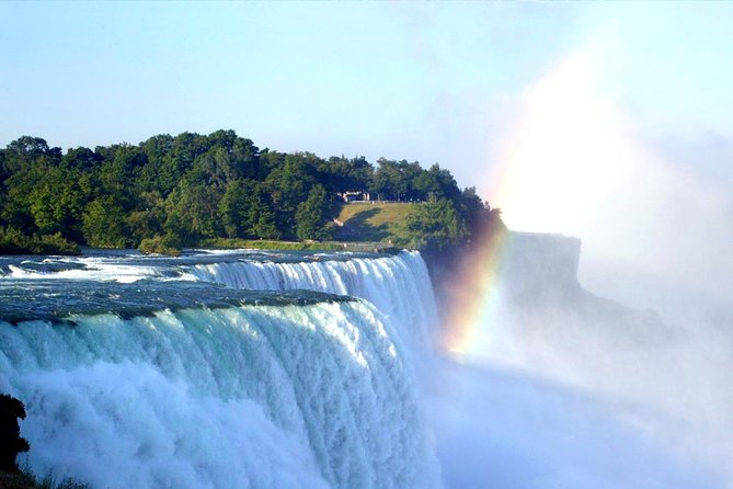 Niagara Falls Tour from Toronto with Winery & Niagara on The Lake - Should you book it?