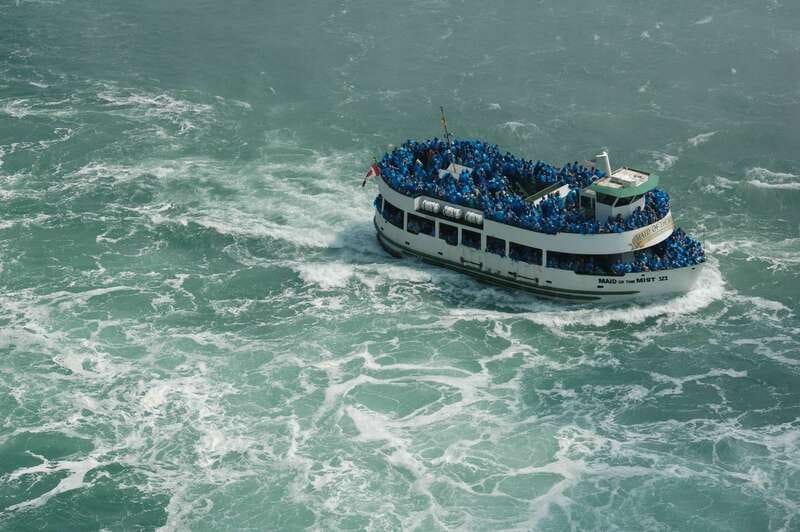 Niagara Falls: US & Canada Full-Day Tour & Lunch - The US-side opener: Maid of the Mist and Prospect Point