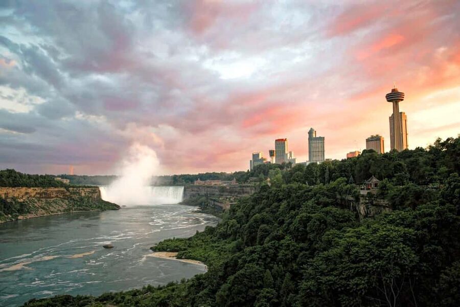 Niagara Falls: Walking Tour with Skip-the-Ticket-Line Boat - Who this tour suits best, and who should rethink it