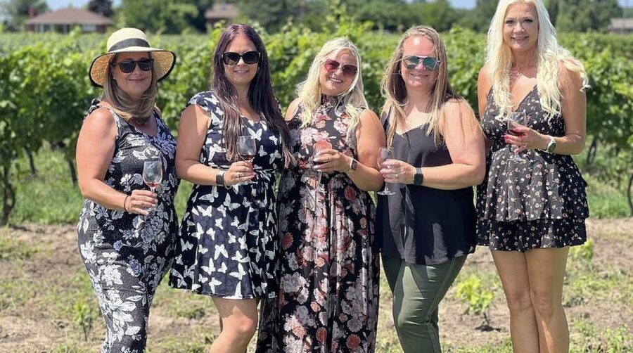 Niagara-on-the-Lake: Bicycle Tour with Wine Tasting - Buying bottles without lugging glass: how purchases get handled