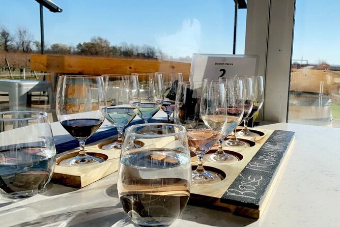 Niagara-on-the-Lake Small Group Wine Tasting Tour - The transport piece: comfortable van, smooth ride, and fewer decisions