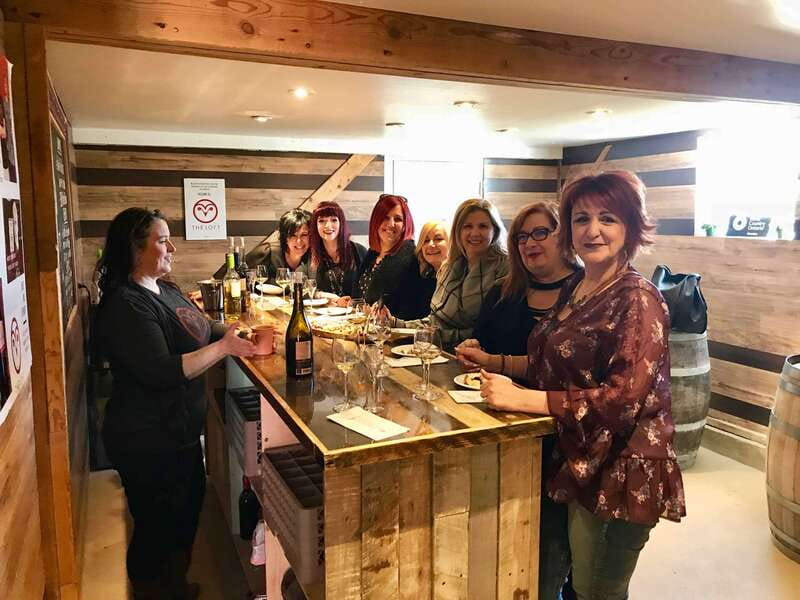 Niagara-on-the-Lake: Wine & Charcuterie Tour with Tastings - Getting from Niagara Falls to the wine road