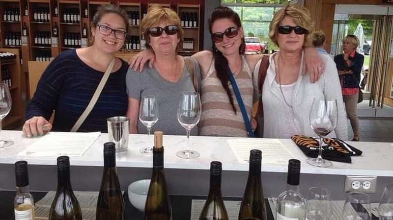 Niagara-on-the-Lake: Wine Tour with Tastings and Lunch - Who should book this Niagara-on-the-Lake wine tour?