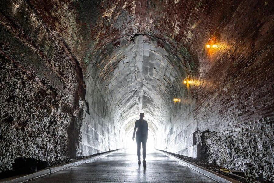 Niagara Parks: Power Pass + Falls Incline Railway - The 2,200-foot tunnel under the falls and the lantern-era story