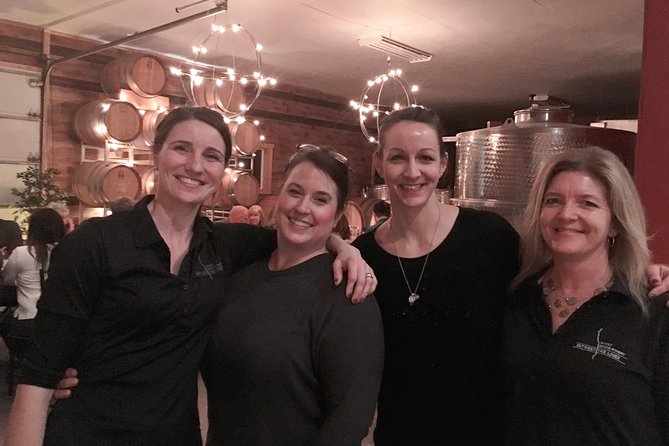 Niagara's Decadent Sparkling and Icewine Tasting - Should You Book Niagara’s Decadent Sparkling and Icewine Tasting?