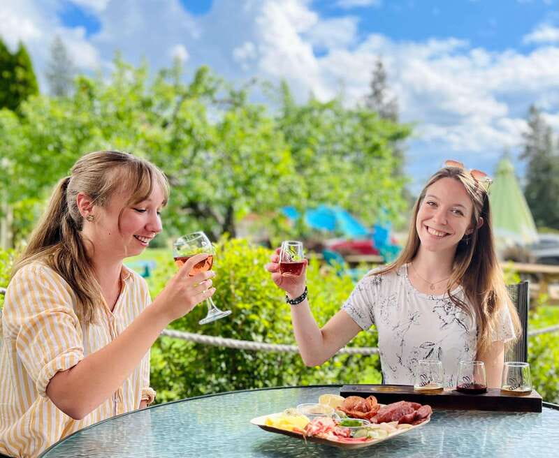Okanagan Bee Tour, Wine Tasting and Lunch at Kelowna Winery - Honey wine tasting: what you should expect from the flavors