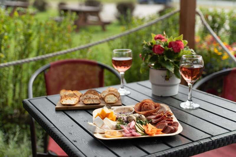 Okanagan Bee Tour, Wine Tasting and Lunch at Kelowna Winery - Price and logistics: the stuff that can make or break your timing
