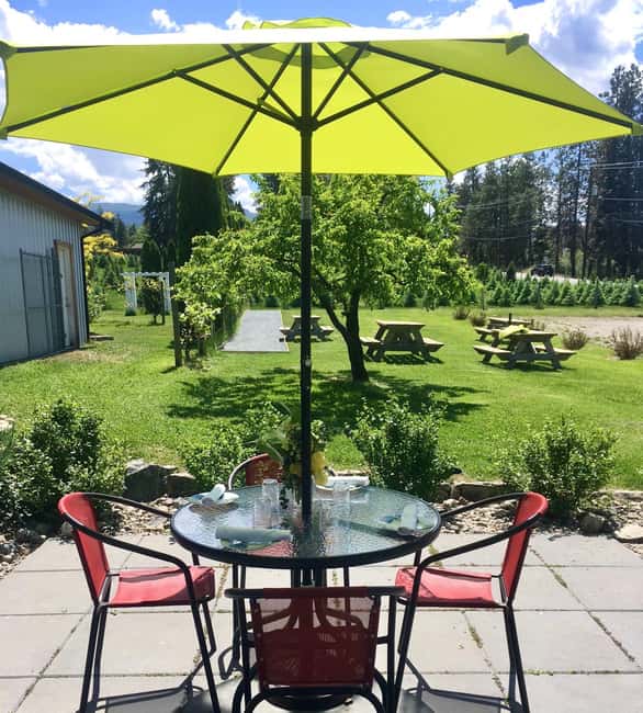 Okanagan Blackberry Fest; Wine Flights & Charcuterie Kelowna - Wine flights and hand-made charcuterie: where the flavors connect