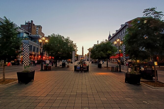 Old Montreal at Twilight Walking Tour Semi-Private - Should You Book Old Montreal at Twilight?