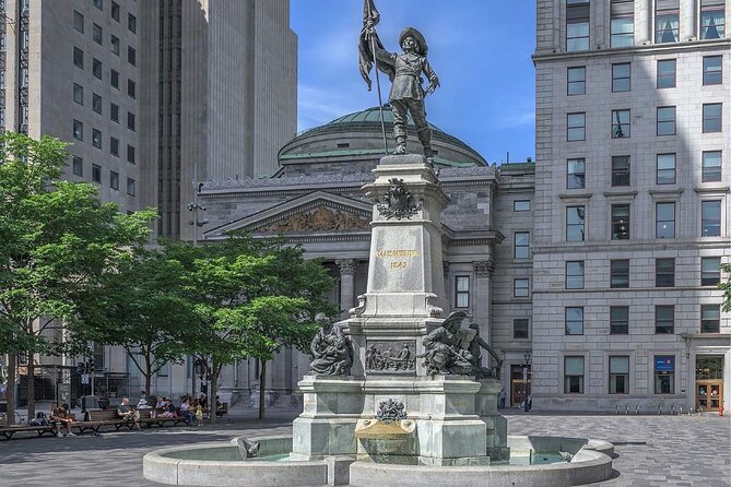 Old Montreal: Self-Guided Tour from Place D‘Armes to Old Port - Stop 3: Montreal City Hall, Second Empire Architecture in Real Life