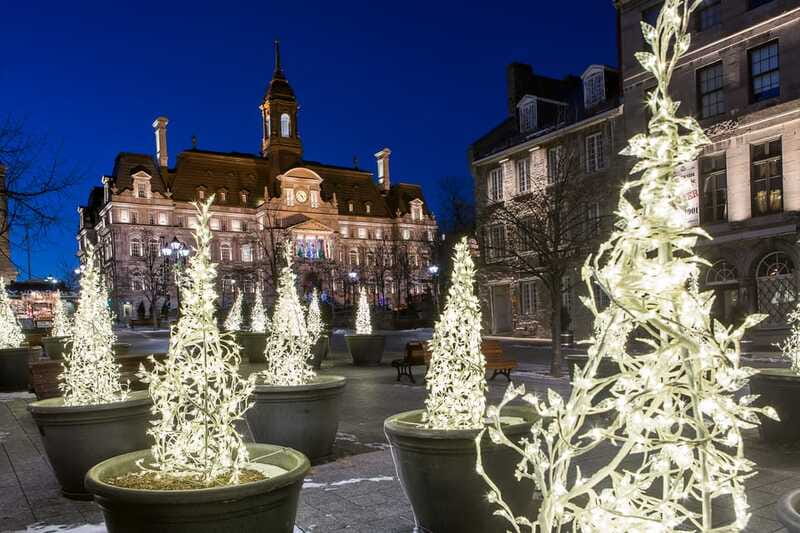 Old Montréal Small-Group Christmas Tour - Montréal World Trade Center: The Santa Claus Exhibit Adds a Global Angle