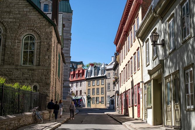 Old Quebec City Food Tour with 10+ Autentic Local Tastings - Walking in Old Quebec: The Real-World Comfort Notes