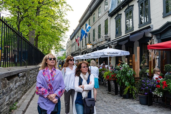Old Quebec Classique Walking Tour with Funicular - The funicular ride: where the St. Lawrence view hits harder