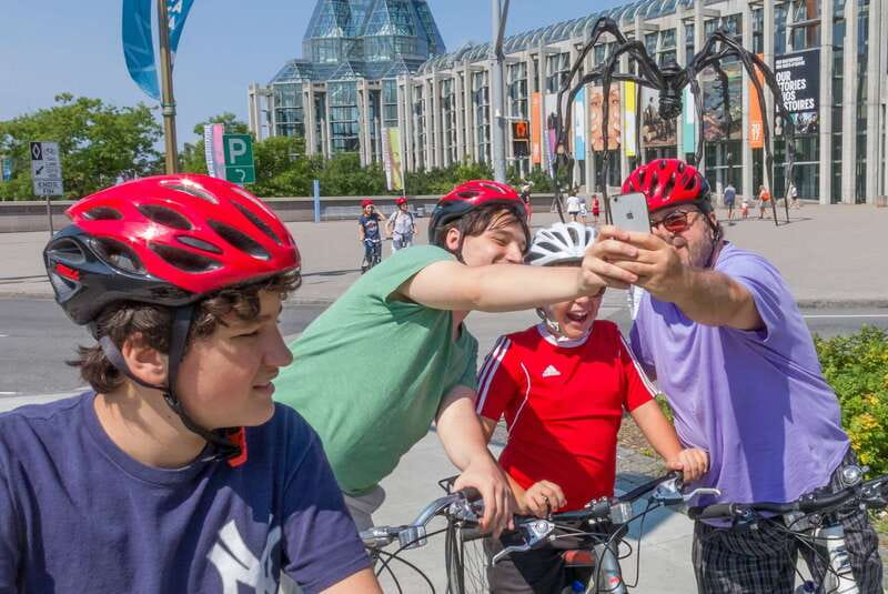 Ottawa: 2 or 3.5-Hour Guided Bike Tour with a Local Guide - Sparks Street meeting point, parking reality, and how to start smoothly