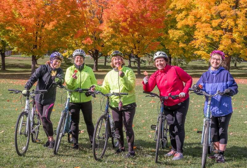 Ottawa: 2 or 3.5-Hour Guided Bike Tour with a Local Guide - The neighborhoods and parks loop: Glebe, Lansdowne, Dow’s Lake, Little Italy