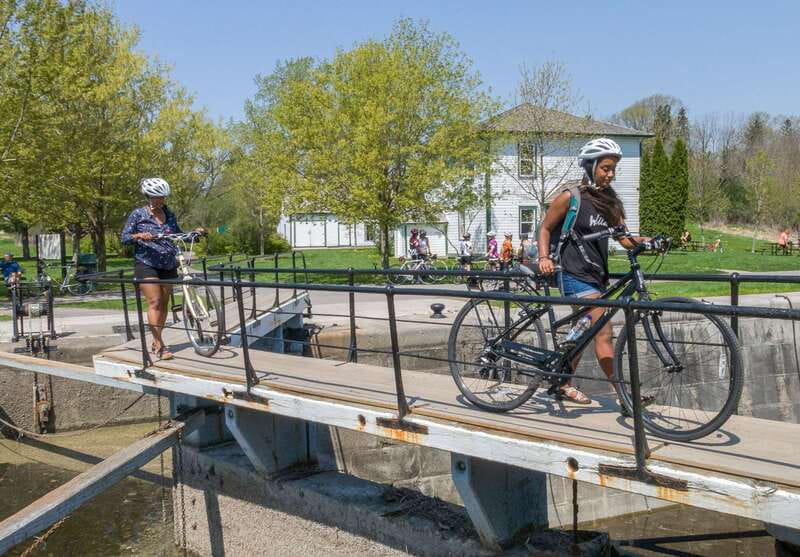 Ottawa: 4 or 8-Hour Bike Rental with Self-Guided Tour - Pickup Near Parliament Hill, Between 10:00 AM and 3:00 PM
