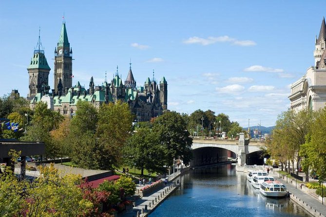 Ottawa City Tour by Land and Water - National Gallery and ByWard Market, With Stops That Explain the City’s “Why”