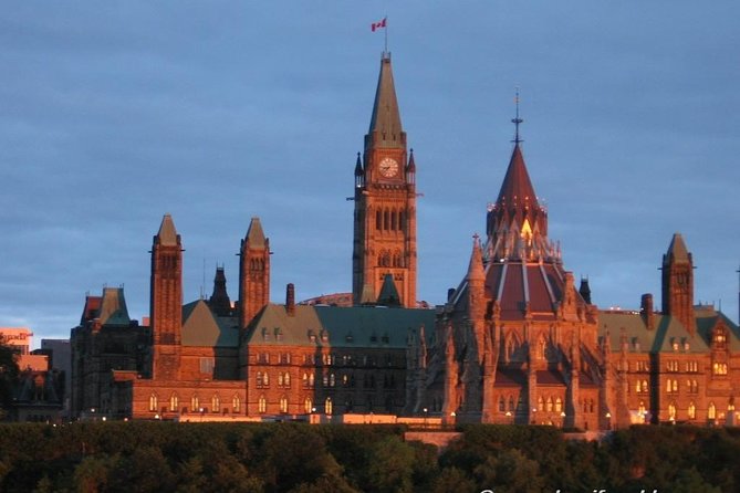 Ottawa City Tour by Land and Water - What You Actually Get on the River Portion, and Why Seats Matter