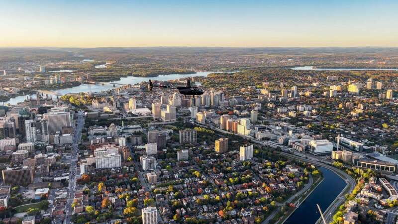 Ottawa: Helicopter Ride with Live Commentary - Weather, Weight Limits, and Motion Reality Check