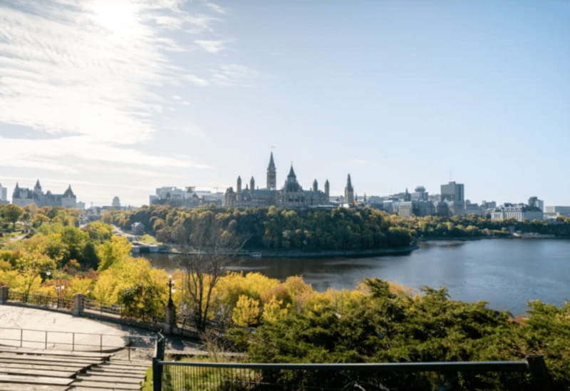 Ottawa Premium Small Group Tour with Canal Cruise - Key highlights worth planning around