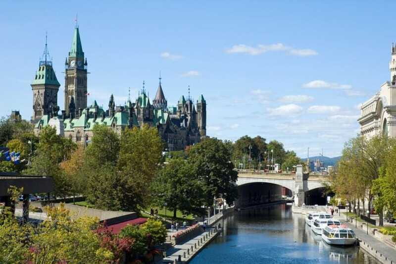 Ottawa: Private Custom Tour with a Local Guide - Pace, Weather, and What Comfortable Shoes Really Means