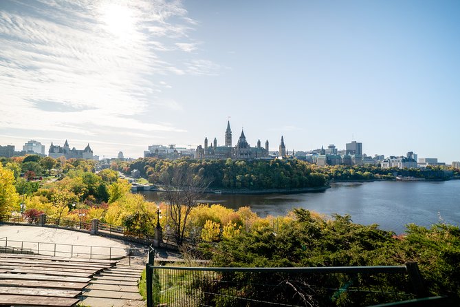Ottawa Small Group Premium City Tour - Rockcliffe Park and the residences: why this stop feels special