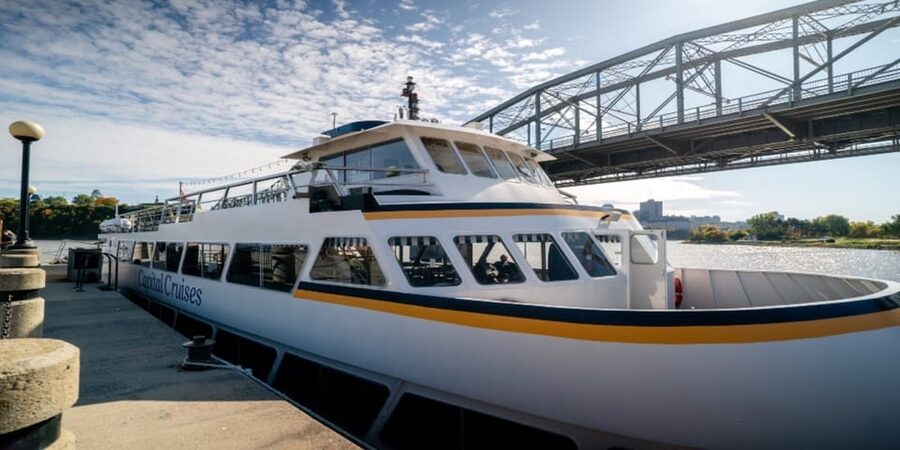 Ottawa: Small-Group Walking Tour with Boat Cruise - Should you book this Ottawa small-group walk with cruise?