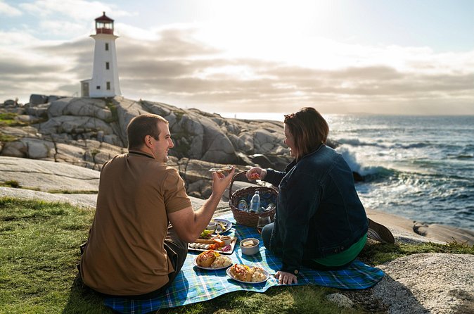 Peggy’s Cove Express Tour: Scenic Guided Experience - Guides and personalities: what you can expect from the narration