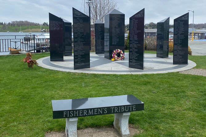 Peggy's Cove, Lunenburg and Titanic Cemetery Full Day Tour - Fairview Lawn Cemetery: Titanic Connections You Can Actually See