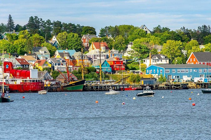 Peggy's Cove, Mohane Bay and Lunenburg 5hrs private tour. - Price and Value: $582.68 for Up to 6 People