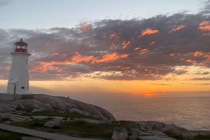 Peggy's Cove Sunset tour - The guided commentary: why the drive matters as much as the lighthouse