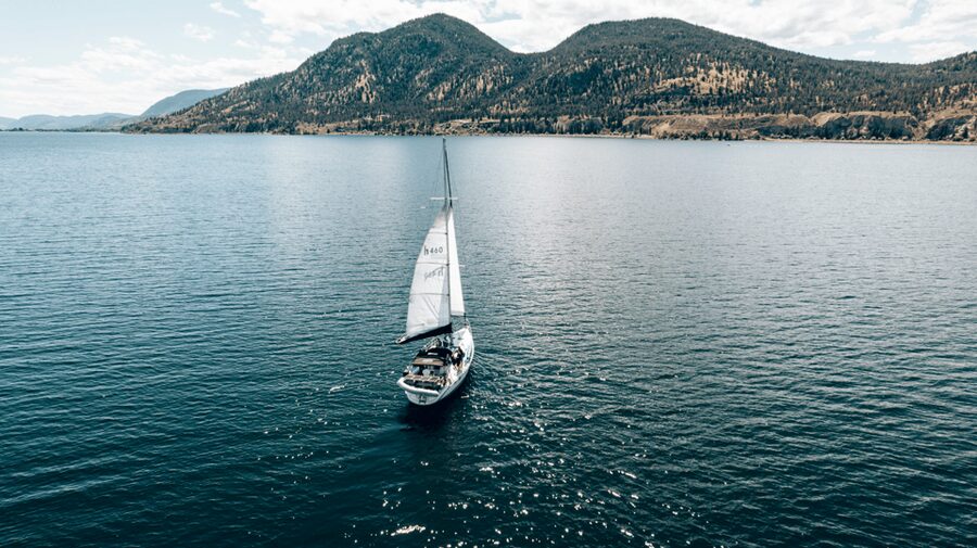 Penticton Okanagan Lake: Sailing Tour - What you learn: reading wind and taking the helm