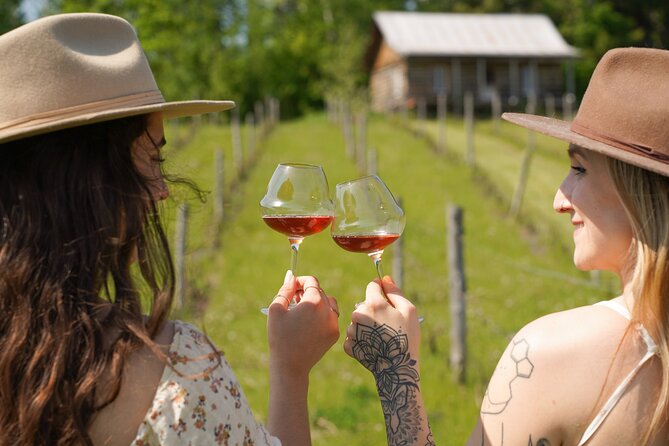 Petite Nation Wine & Cider Tour - Day Trip From Ottawa & Gatineau - Stop 2: DOMAINE DE L’HEURE JUSTE and the Orange Wine Focus