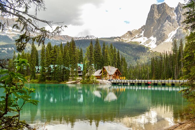 Photography & Rockies Road Trip - Day 2: Maligne Canyon, wildlife time, and Miette hot springs
