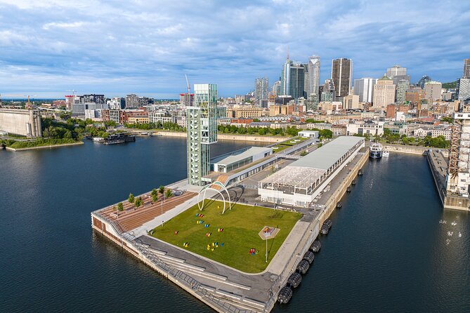 Port of Montreal Tower - Augmented reality history: how it makes the port make sense
