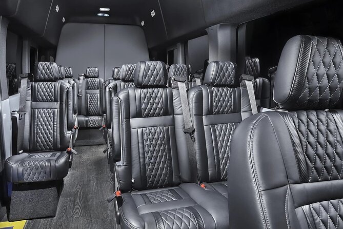 Private Departure Transfer: Niagara Falls, Ontario to Buffalo Niagara International Airport - Vehicle Options for Groups (And Real Luggage Space)