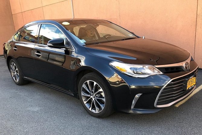 Private Departure Transfer to Toronto Pearson Airport (YYZ) - The Comfort Of A Dedicated Ride, And The 45-Minute Target
