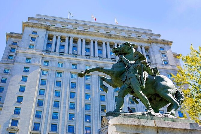 Private Guided Old Montréal and Downtown Walking Tour - Old Montréal and the New France everyday-life story