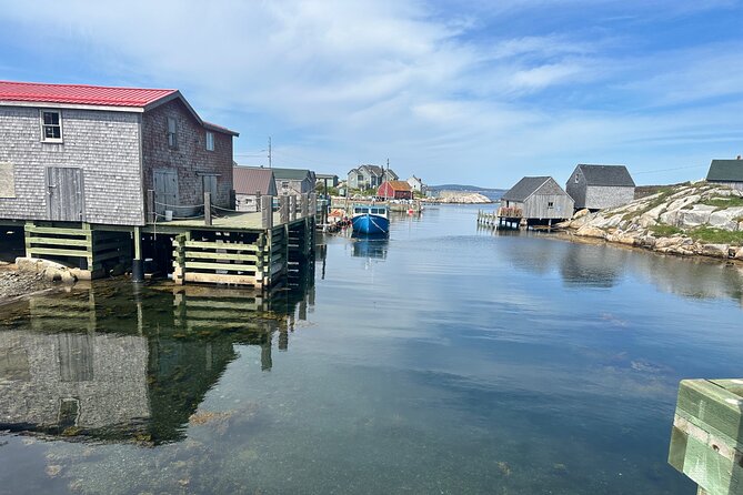 Private Guided Tour: Peggy’s Cove, Mahone Bay, Lunenburg & Ovens - Ovens Natural Park sea caves: what to expect and what to wear