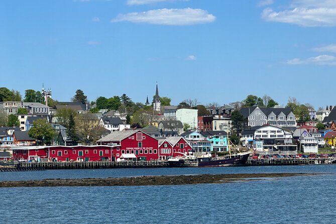 Private Guided Tour: Peggy’s Cove, Mahone Bay, Lunenburg & Ovens - Mahone Bay in 30 minutes: three churches and quick local color