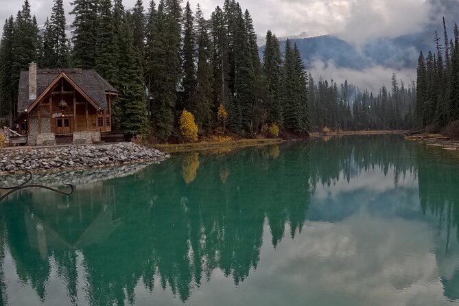 Private Guided Tour to Banff Lake Louise|Moraine|Icefields &More! - What you get for $899 per group, and how it stacks up