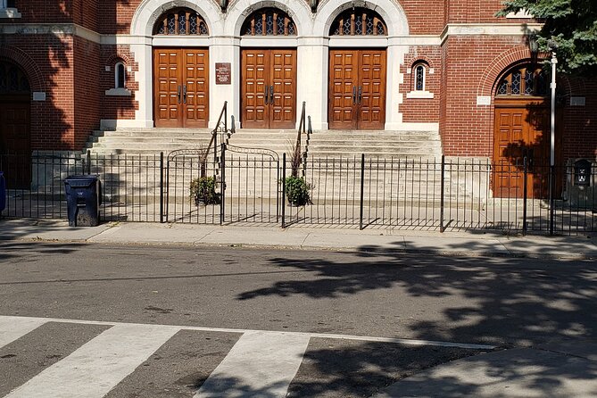Private Jewish Walking Tours in Toronto - The Henry Street synagogue to Holy Trinity Russian Orthodox Church