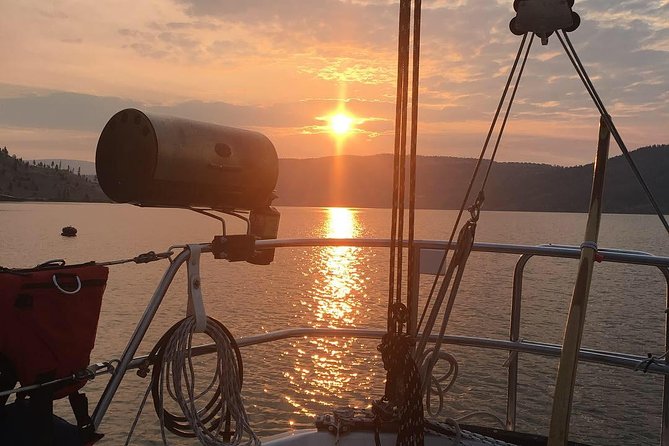 Private Kelowna Sailing Cruise on Okanagan Lake - A private Kelowna sailing cruise that feels like your own timetable